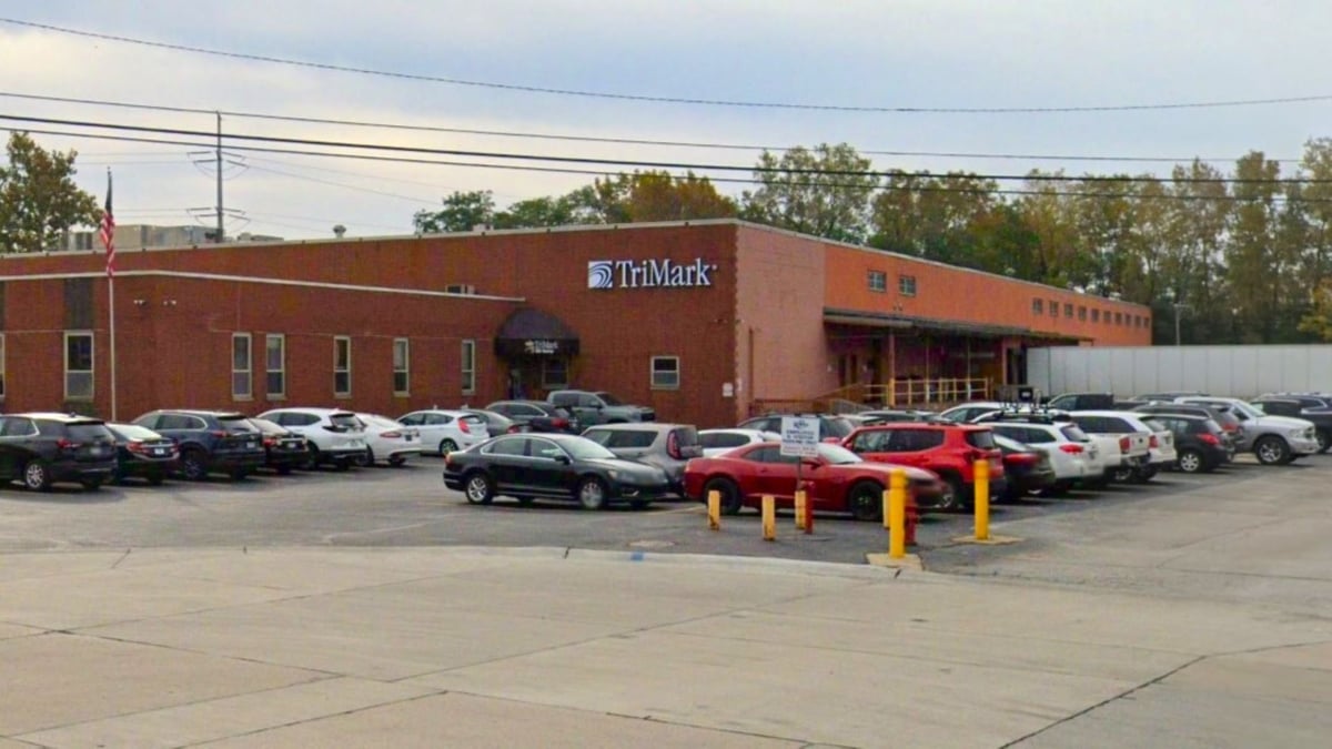 TriMark North Cleveland Ohio Office, Showroom, and Distribution Center